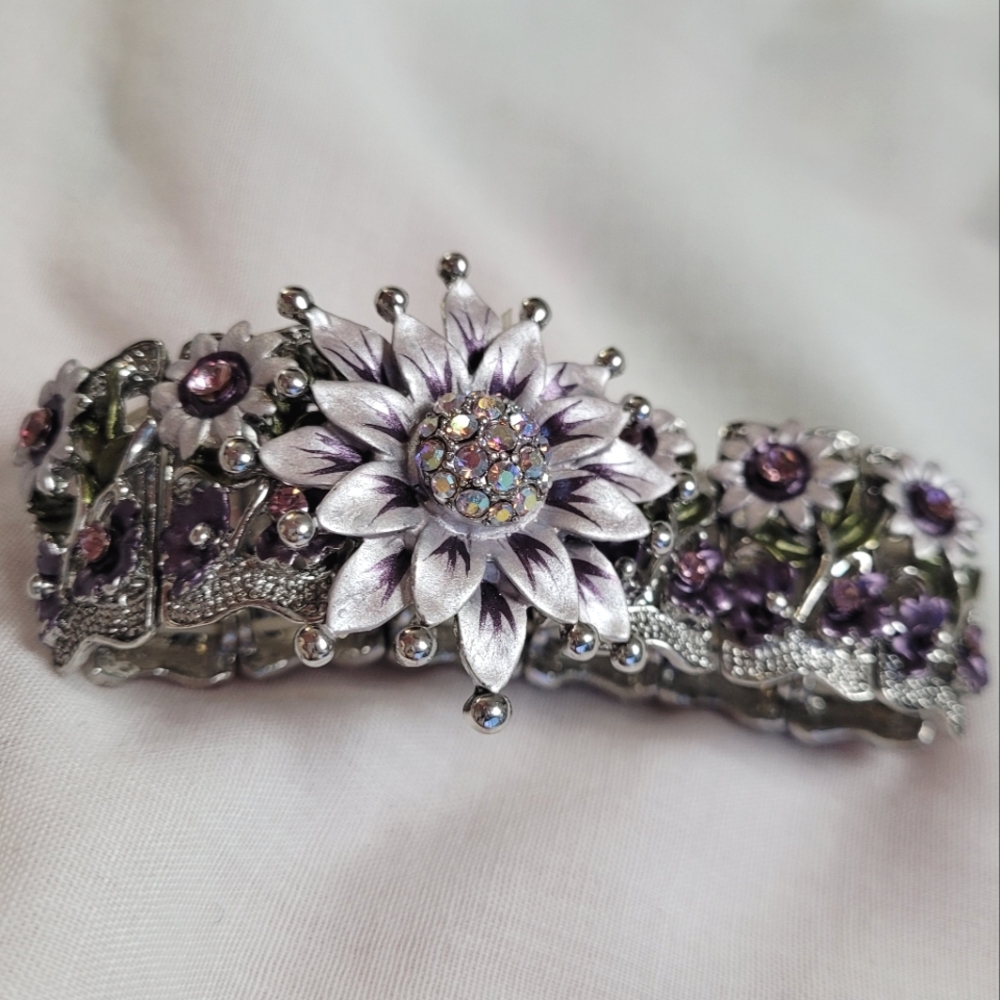 Y2K floral cuff bracelet 90s whimiscal silver flower bracelet